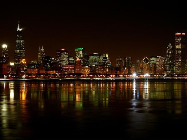 File:ChicagoAtNight1.jpg