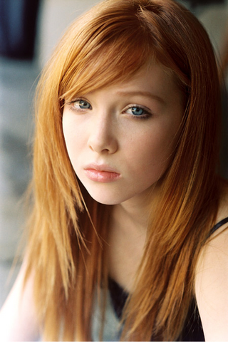 File:Molly c quinn.png