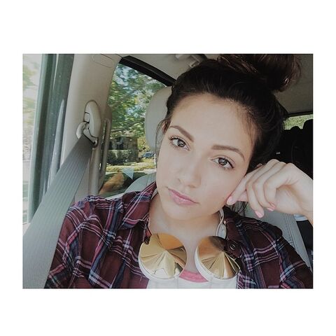 File:Bethany mota.jpg