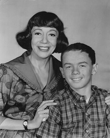 File:Grindl Imogene Coca Billy Booth 1964.jpg