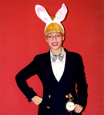 File:Alice in Beyoncéland.jpg
