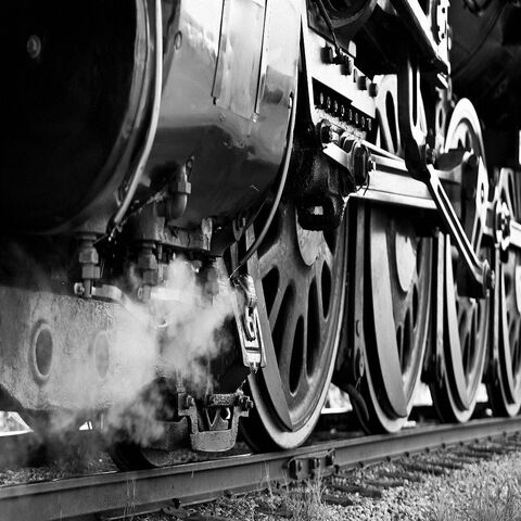File:Trainwheels.jpg