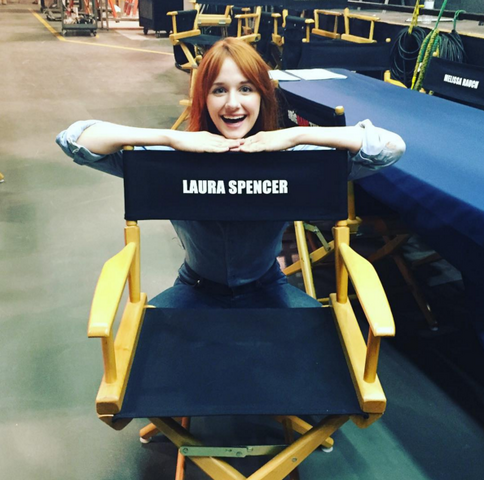 File:LauraChair2.png