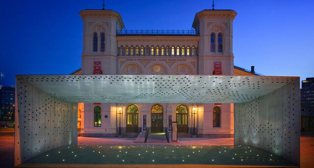 File:Bing 10.12.2011.jpg