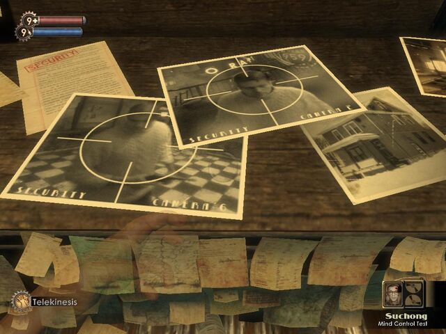 Datei:Security photos.jpg