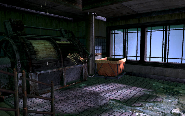 File:Inner Pers-Holding-Laundry04.png