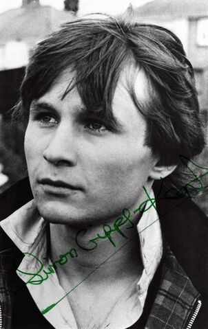 File:Simon Gipps-Kent.jpg