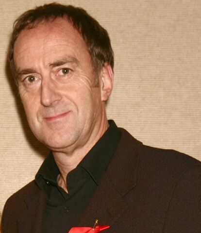 File:Angus Deayton.jpg