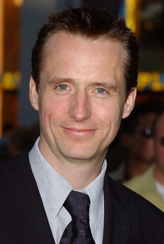 File:Linus Roache.jpg
