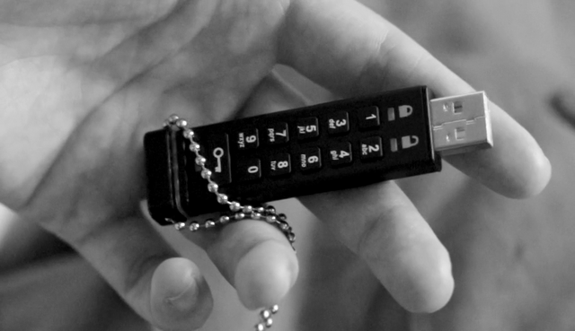 File:1x02 memory pt2 (2).png