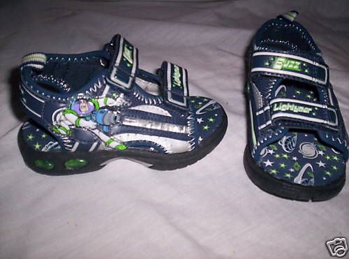 File:Sandals5.JPG
