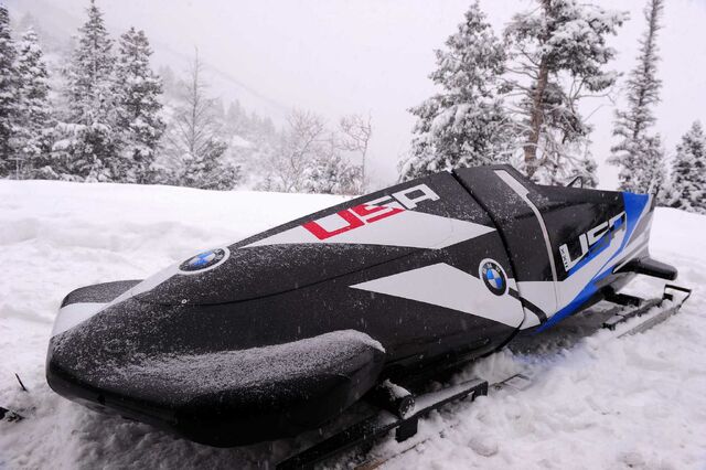 File:BMW 2M Bobsled-07.jpg