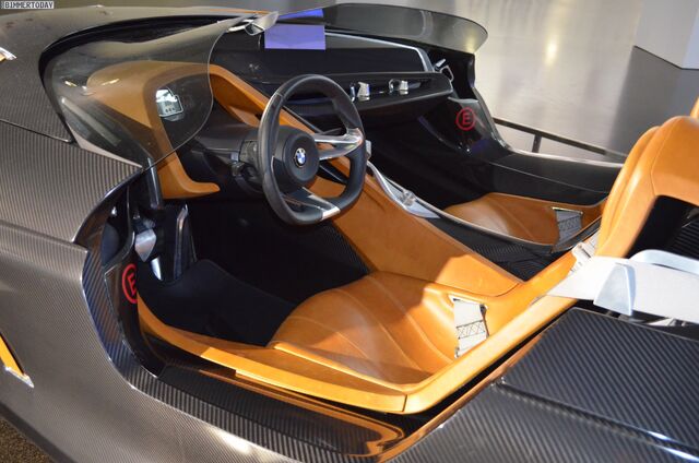File:BMW 328 hommage-06.jpg