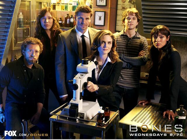 File:Cast Season 2.jpg