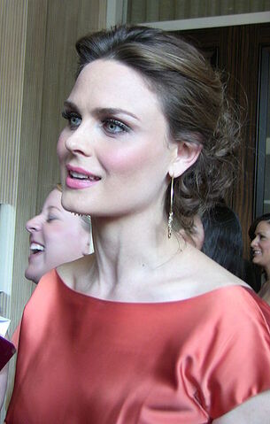 Fichier:382px-Emily Deschanel.jpg