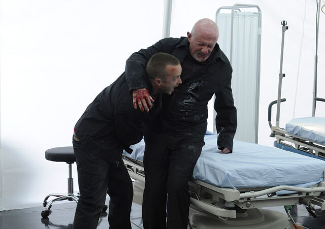File:Ep11-jesse-mike.jpg