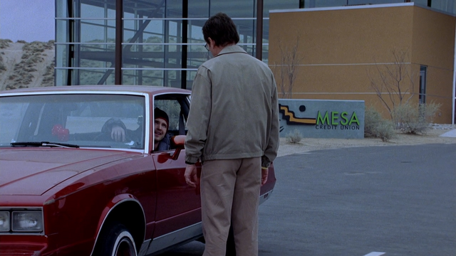 Archivo:1x01 - Pilot 150.png