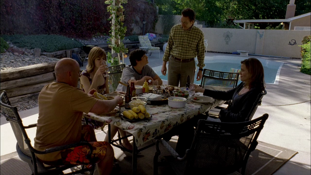 File:Walter Jr S01E04 beer.png