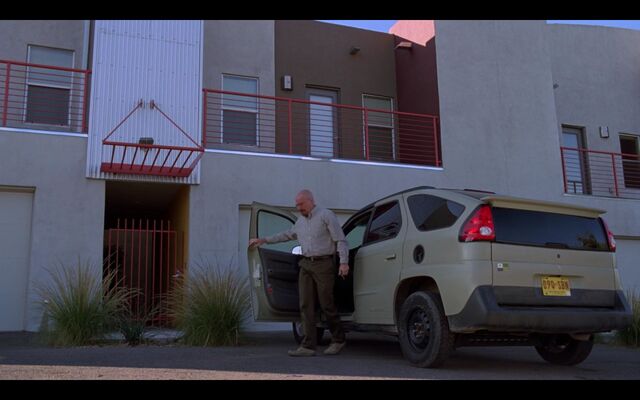 File:Walt's second Apartment -7.jpg