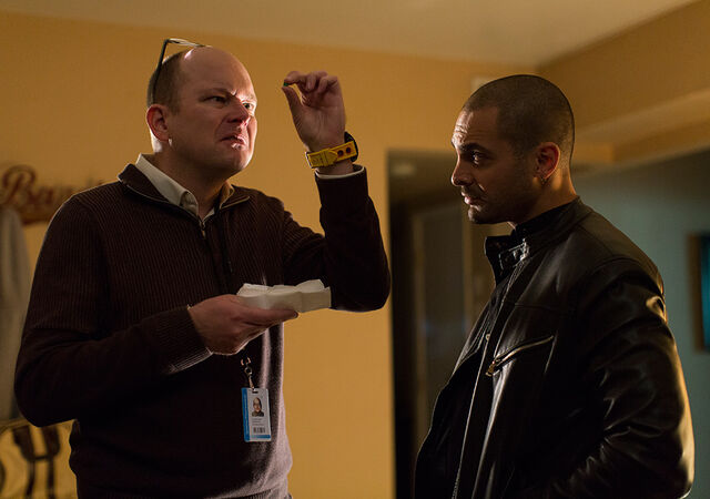 File:Better-call-saul-episode-307-nacho-mando-935.jpg