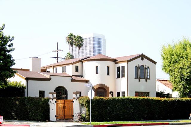 File:House for filming.jpg