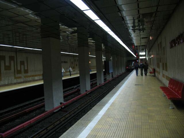 Fișier:Metrou Mihai Bravu.jpg