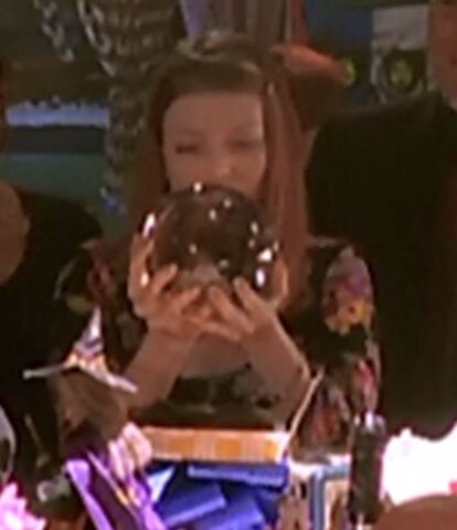 File:Tara crystal ball.jpg