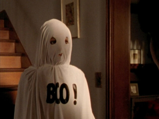 File:Willow BOO ghost.jpg