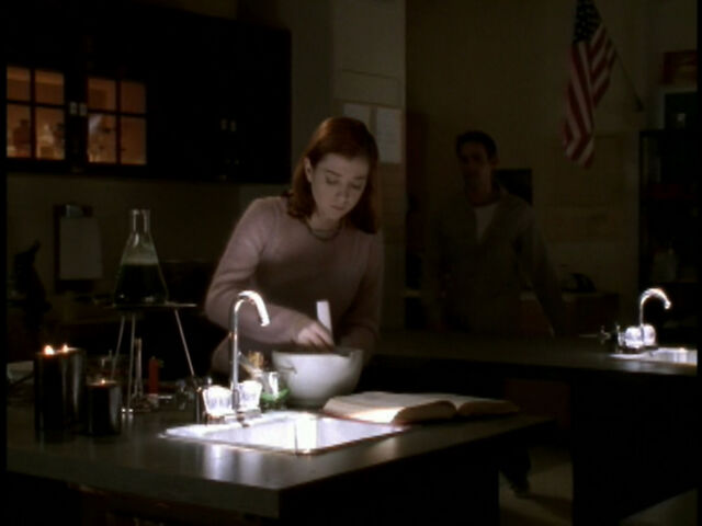 File:3X08LW0905.jpg