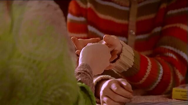 File:Palm reading.jpg