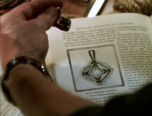 File:Symbol of anyanka-book.png
