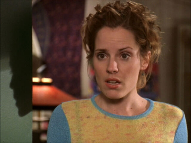 File:Anya superstar.jpg