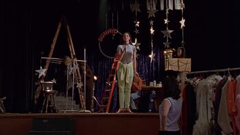 Puppetshow007