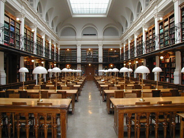 檔案:Graz University-Library reading-room.jpg