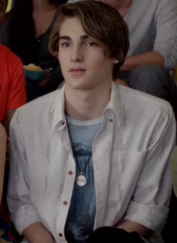 File:Charlieclose.png