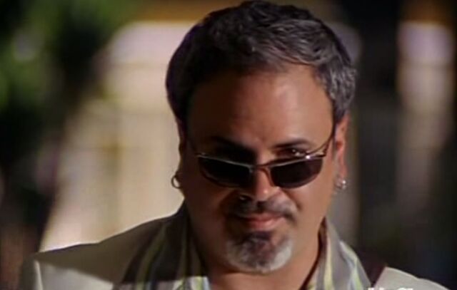 File:Barry Burkowski (Season 1).jpg