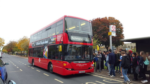 File:London Bus Route 371.jpg