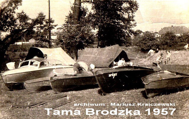 Plik:Tama Brodzka.jpg
