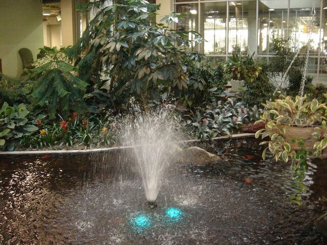File:DevonianGardensFountain.jpg