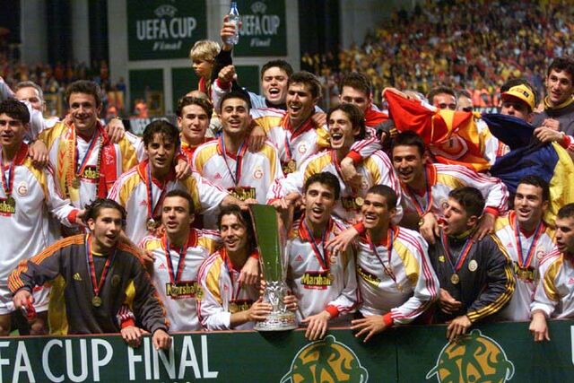 File:GALATASARAY-UEFA-2000.jpeg