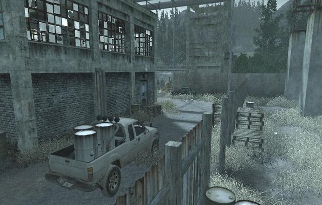 File:Pipeline Exterior CoD4.jpg