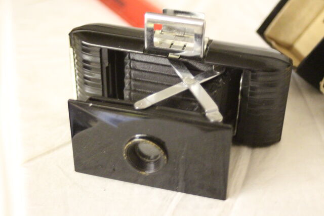File:Cameras 060.jpg