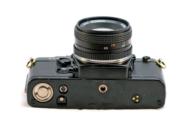 File:Contax RTS II 04.jpg