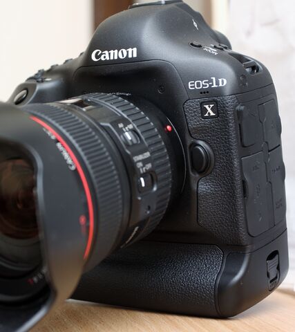 File:Canon’s EOS-1D X.jpg