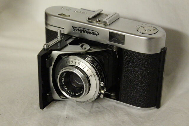 File:Cameras 057.jpg