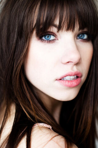 File:Carly Up Close.jpg