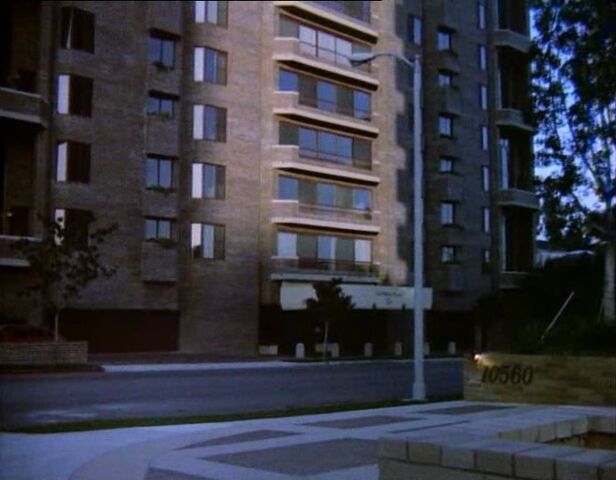 File:Lukesflat.jpg