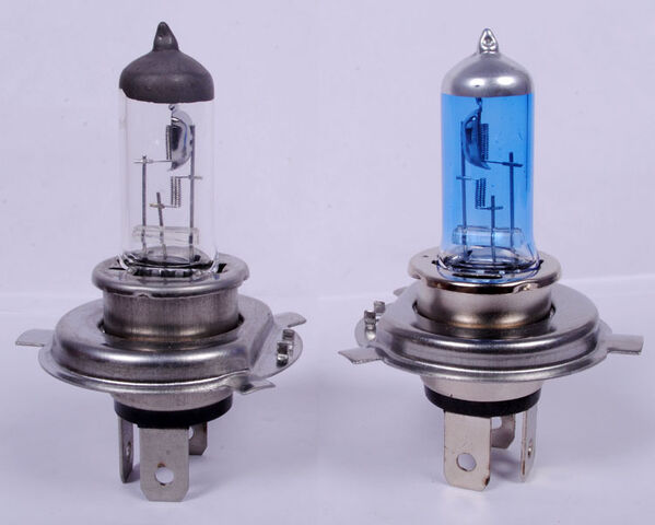 File:Halogens-bulbs-386015.jpg