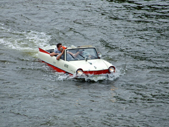 File:Amphicar-main-ffm001-1-.jpg