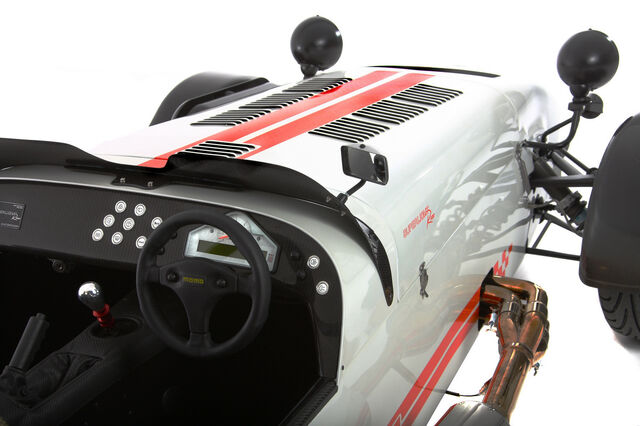 File:Caterham-r500-superlight-interior1-1-.jpg